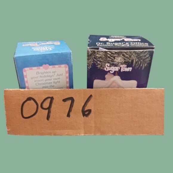 Precious Moments Hanging Ornaments Sugar Town Chapel & Dr. Sugars Office - Picture 4 of 6